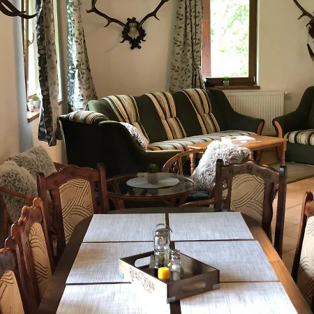 Villa Lucky בית הארחה *