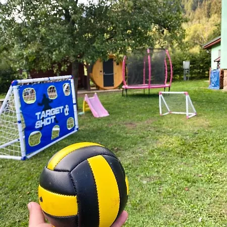Villa Lucky בית הארחה Lúčky